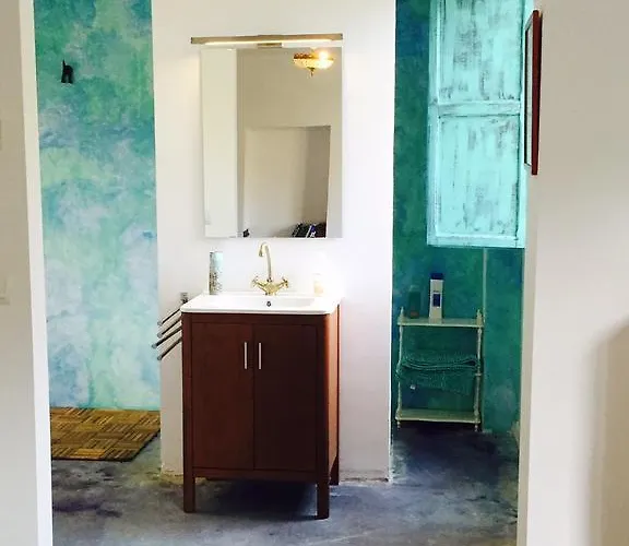 El Retiro De Isabel Embid de la Ribera